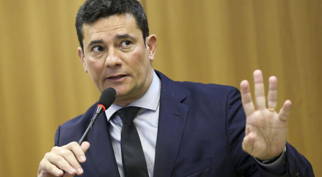 Moro crítica possível indicação de Zanin ao STF por Lula