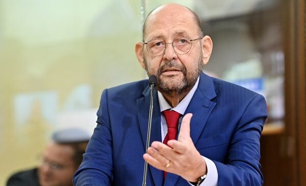 Estado tem 72 horas para justificar aumento de ICMS
