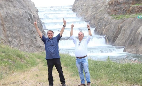 “Falta de água não é mais problemas para o nordeste”. DiZ Bolsonaro