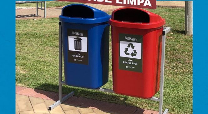 Prefeitura de João Dias/RN,  instala lixeiras de coleta de lixo nas praças da cidade e nos principais pontos de aglomeração do município