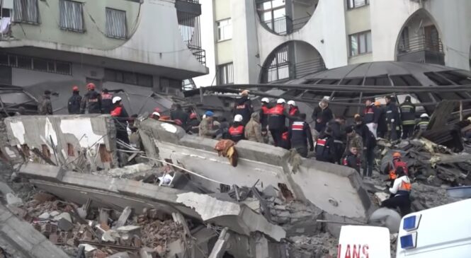 Número de mortes causadas por terremoto na Turquia e Síria passa de cinco mil