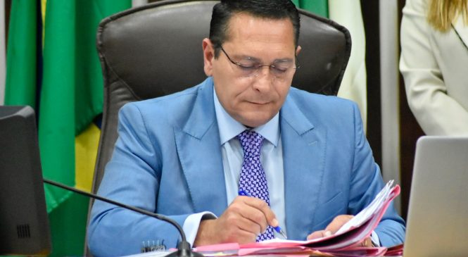 Lei de Ezequiel que incentiva Literatura de Cordel nas escolas do RN é sancionada