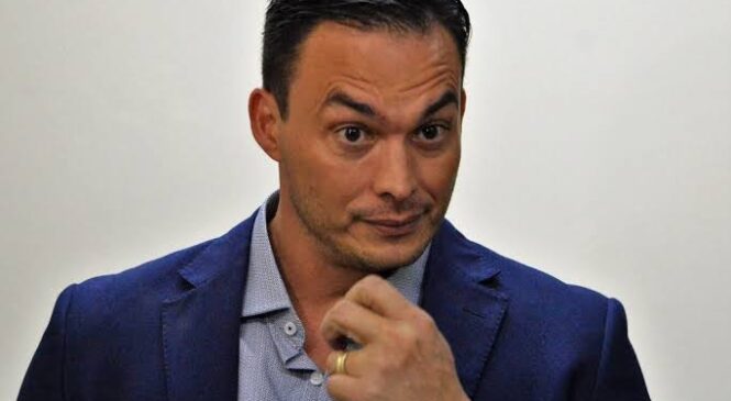 Filiação de Styvenson ao PSDB fez parte de manobra para não enfraquecer mandato após perder liderança do Podemos e cadeira na mesa diretora do Senado