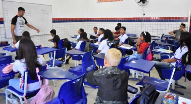 Educação de São Gonçalo abre processo seletivo simplificado para contratação de professores temporários