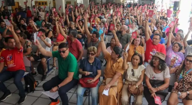 SINTE RN anuncia fim da greve dos professores.
