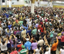 Novo Código Eleitoral libera pedido de votos e campanha em igrejas