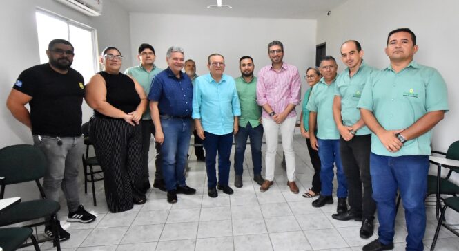 Prefeito Jaime Calado discute melhorias no transporte público de São Gonçalo do Amarante.