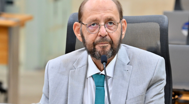 Gustavo Carvalho destaca produção de petróleo e cobra assinatura de CPMI