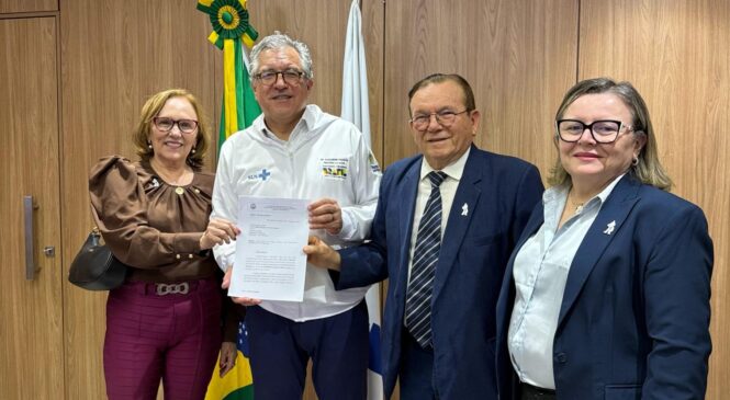 Prefeito Jaime Calado e senadora Zenaide Maia apresentam demandas da saúde de São Gonçalo ao ministro Padilha