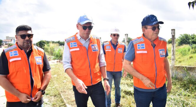 “Vamos limpar todas as lagoas de captação da cidade”, afirma o prefeito Jaime Calado