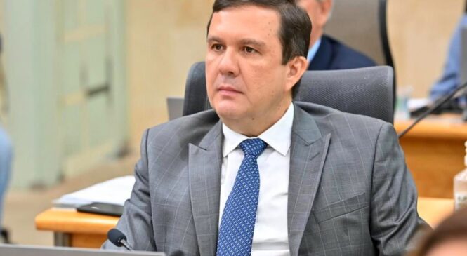 Deputado Galeno Torquato emite Nota tranquilizando seus aliados políticos