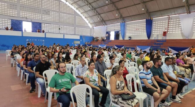 Prefeitura de São Gonçalo promove mutirão de inscrições e credenciamento para ocupar mil vagas de emprego