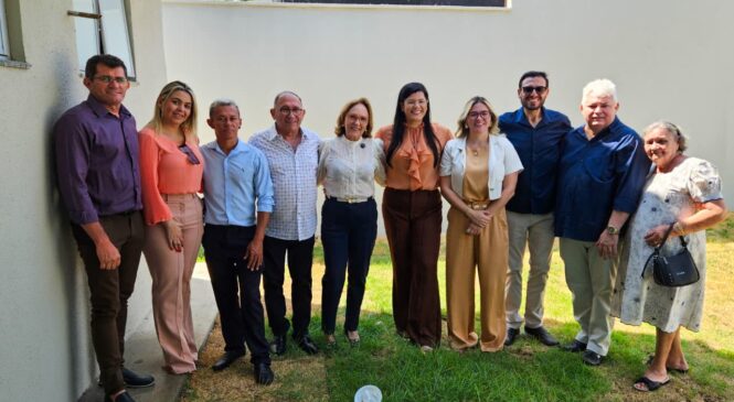 Senadora Zenaide Maia participa da celebração dos 169 anos de Emancipação Política de Pau dos Ferros com entrega de UBS