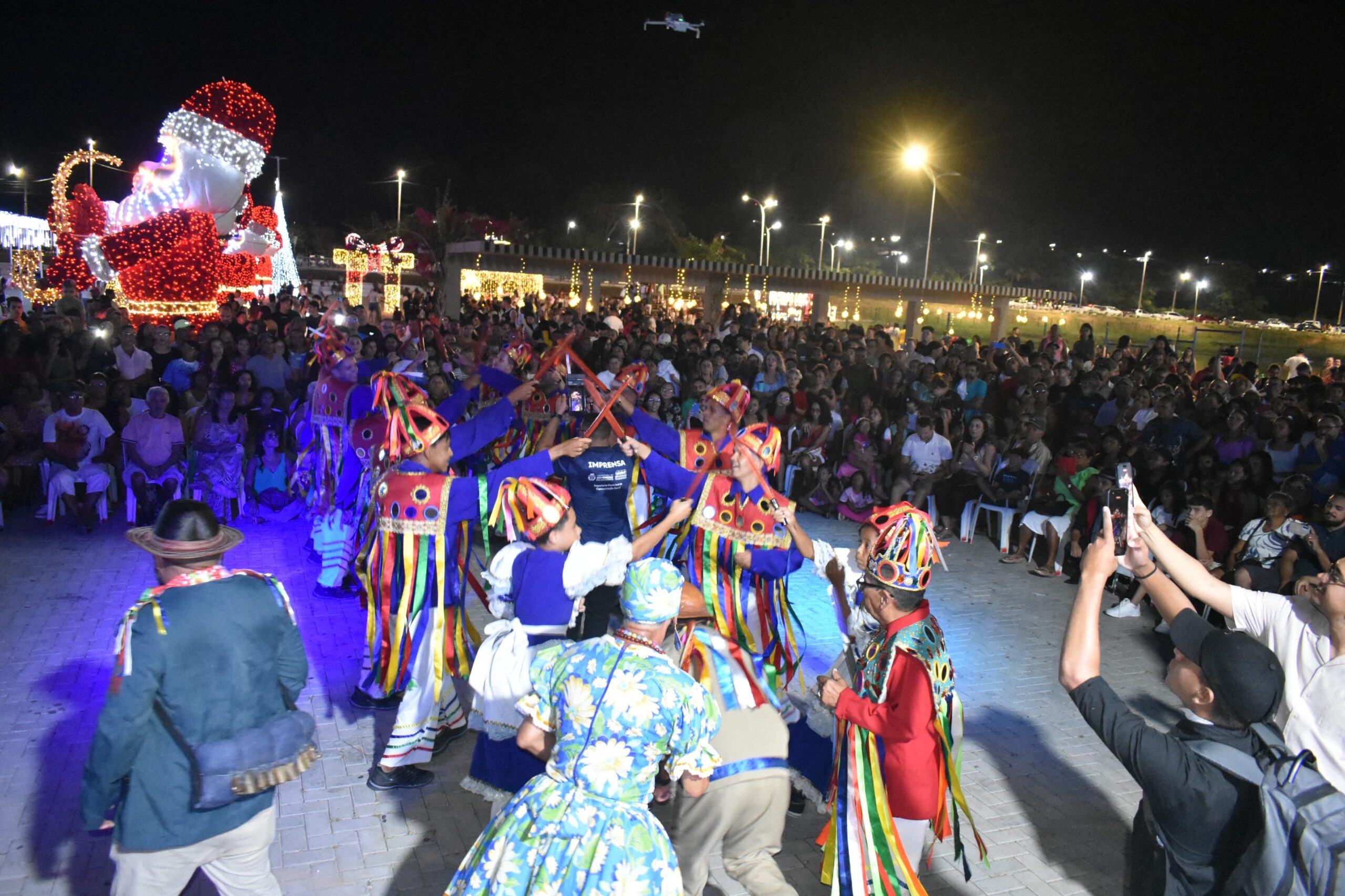 São Gonçalo celebra Dia de Reis com encerramento da temporada de sucesso da iluminação natalina e apresentações culturais