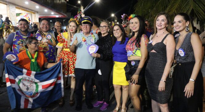 Com parceria público-privada, Prefeitura de São Gonçalo realizou prévia de Carnaval com grande cortejo pelas ruas da cidade