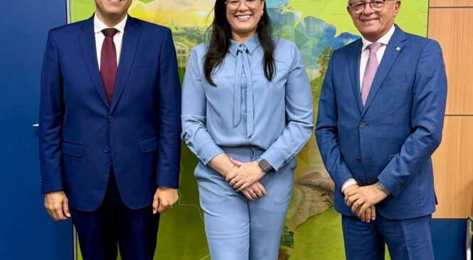 Prefeita Marianna articula em Brasília avanços para FINECAP 2026, Complexo Turístico e curso de Medicina para Pau dos Ferros