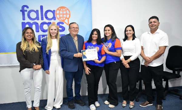 Município de São Gonçalo do Amarante entrega certificados a 60 alunos do “Fala Mais Idiomas
