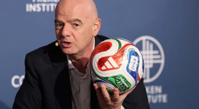 Fifa anuncia desistência de plano de Infantino para vender parte da Copa
