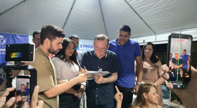 Prefeito Jaime Calado inaugura pavimentação de três ruas no Conjunto do IFRN e autorizada ampliação da escola do bairro Arvoredo