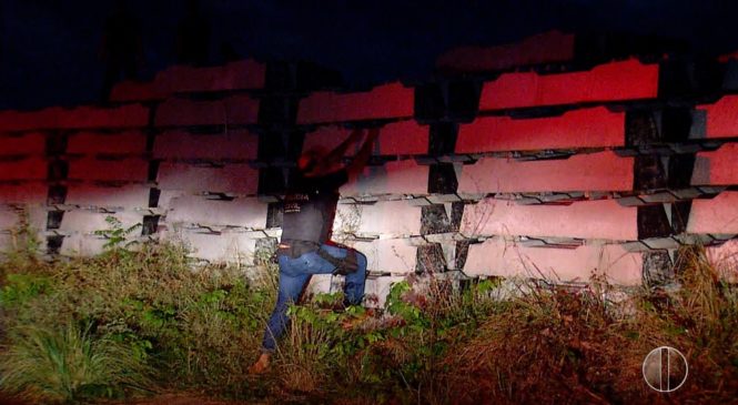 AMARRADO E DE CABEÇA PARA BAIXO, CORPO CARBONIZADO É ENCONTRADO ENTRE PEÇAS DE CONCRETO NA GRANDE NATAL