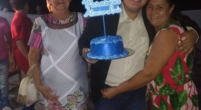 Prefeito Mirim de Umarizal comemora aniversário ao lado da população
