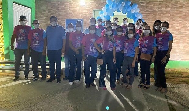 Prefeito de Viçosa, Ramon Alves, prestigia a abertura do Novembro Azul