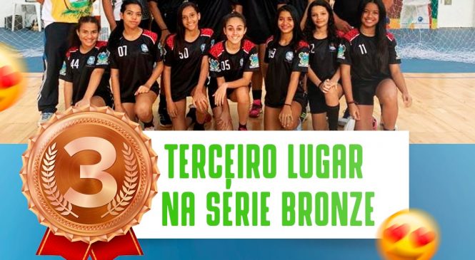 Equipe de handebol da cidade de Viçosa/RN, ganha medalha de bronze nos Jogos Escolares Brasileiros, na etapa nacional.