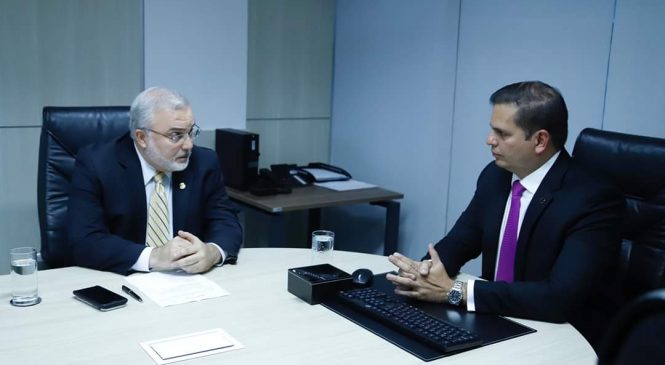 Jean-Paul quer linhas para desenvolver geração de energia solar no Alto Oeste