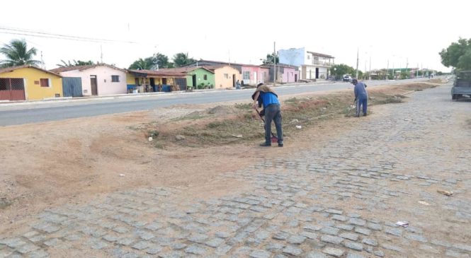 Prefeita Maria Helena intensifica serviços urbanos como limpeza, serviço de manutenção, corte de gramas e tapa-buracos em diversas ruas do município de ODB/RN