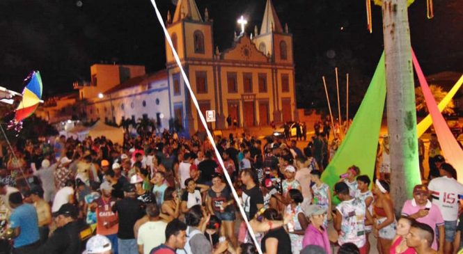Carnaval da Serra em Martins/RN, foi mais uma grande opção para o folião Oestano