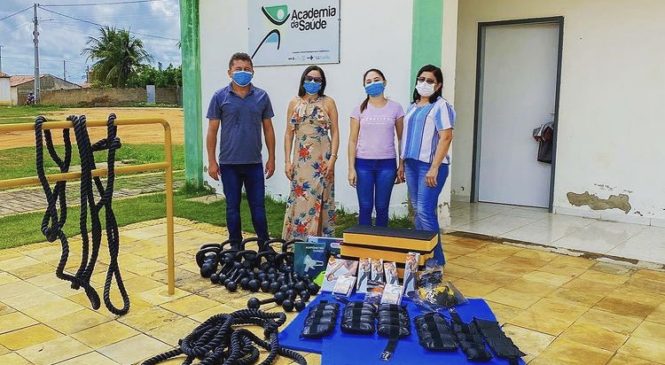 Prefeitura de Água Nova adquire materiais esportivos para academia da saúde.