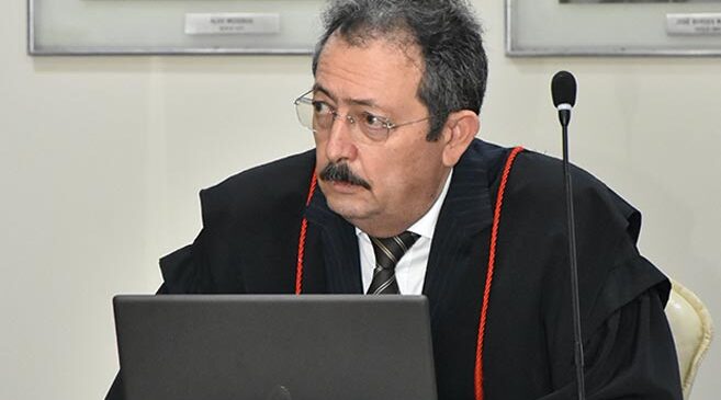 Gilberto Jales é eleito presidente do TCE para o biênio 2023-2024