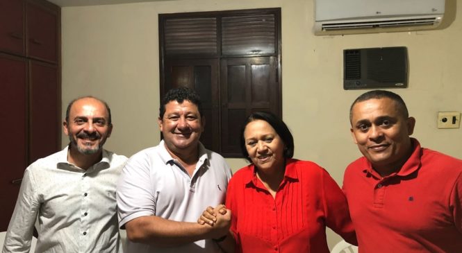 Fátima recebe apoio de 12 prefeitos e lideranças de 20 municípios