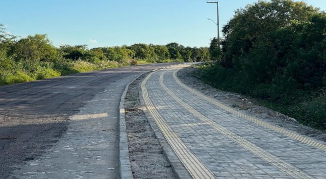 Em Água Nova segue a todo vapor a construção do calçadão nas proximidades da RN-079