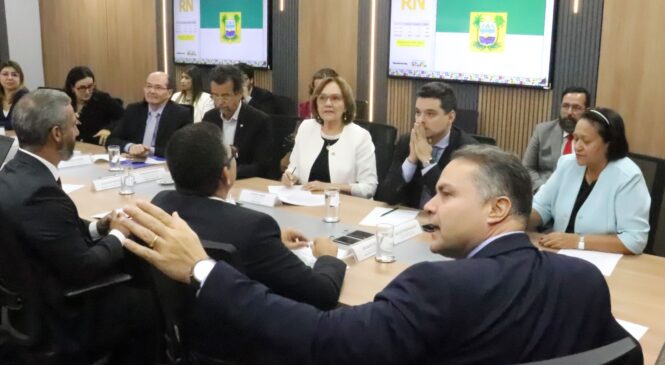 Zenaide participa de reunião com ministro dos transportes e comemora investimentos no RN