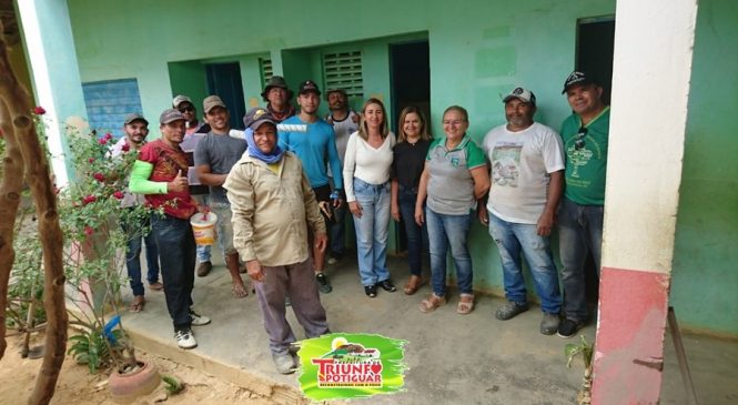 Governo Lúcia Estevam de Triunfo Potiguar/RN, através da Secretaria de Obras realiza manutenção na Escola Manoel Filinto Filho