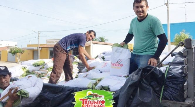 Governo Lúcia Estevam de Triunfo Potiguar/RN, em parceria com a EMATER, realizam a distribuição do programa banco de sementes no Município