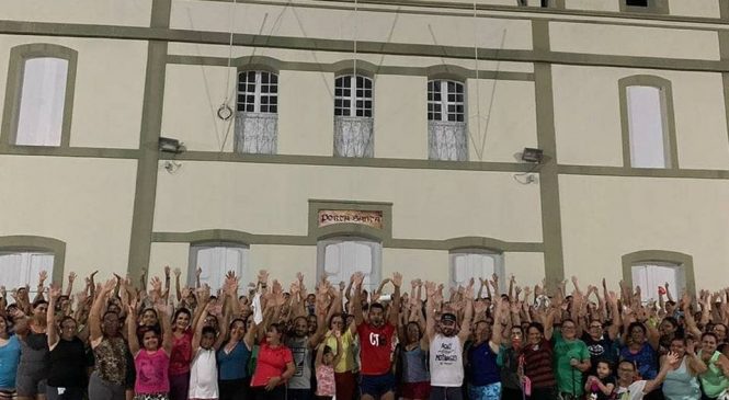 O Projeto “Agita Apodi” mais uma vez arrasta multidão em frente a Praça Dom José Freire para participar das suas aulas