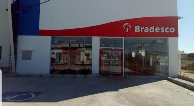 Bancos funcionam a partir de Meio Dia em Pau dos Ferros