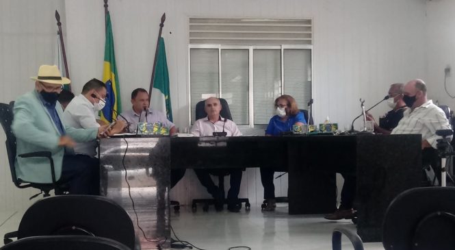 Martins: Fulgêncio é eleito presidente da Câmara biênio 23/24.