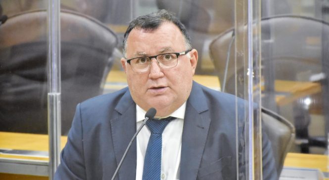Dr. Bernardo fez pronunciamento na assembleia defendendo o projeto que beneficia proprietário de motos