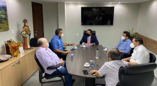 Ezequiel requer do Governo regularização imediata de repasses aos municípios