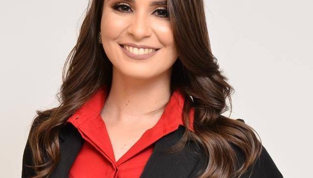 Hoje o jornal abre espaço para parabenizar a advogada Drª Amanda Pontes