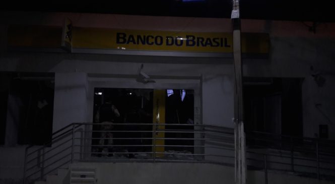 Bandidos aterrorizam cidade de Martins e explodem caixas do Banco do Brasil