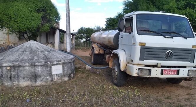 Governo Marianna Almeida continua programa de abastecimento rural no município de Pau dos Ferros