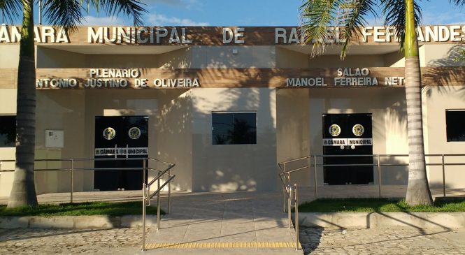 Prefeito pressiona câmara de vereadores de Rafael Fernandes para aprovar projeto na área de segurança publica