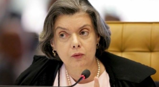 Cármen Lúcia muda voto, e 2ª Turma do STF declara que Moro foi parcial ao condenar Lula