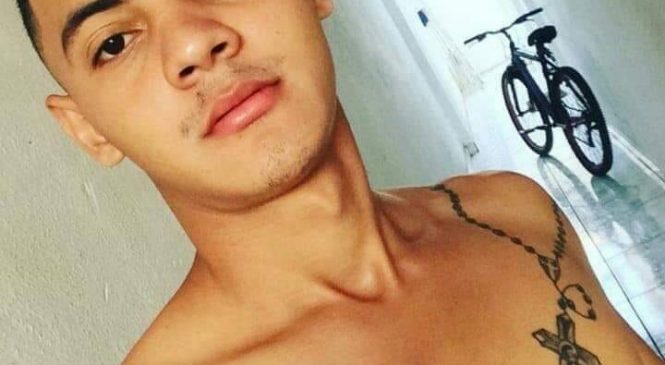 Família de jovem Zezinho assassinado no Colliseu cobram respostas da justiça