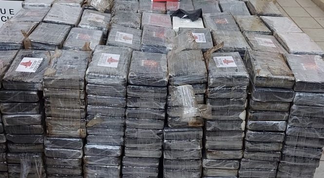 Polícia Militar intercepta aeronave e apreende cocaína avaliada em quase 30 milhões de reais na Paraíba