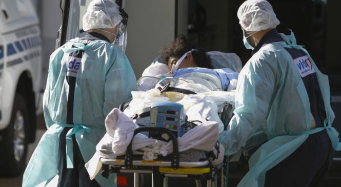 Covid: Brasil tem média móvel de mortes em queda há 3 semanas